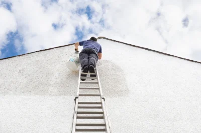 Peinture extérieure à la Rivière-Drugeon — façades et ravalement